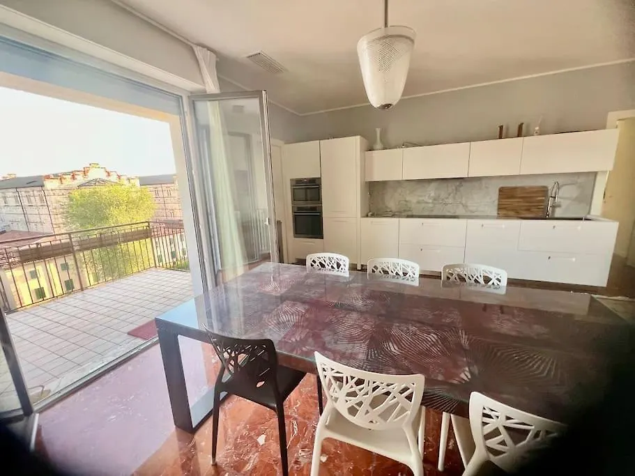 Centro Storico Grande Casa Moderna Apartment Verona Italy